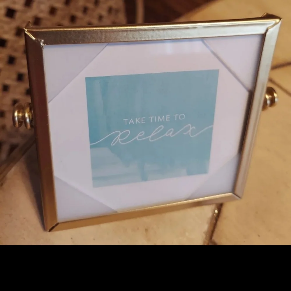 INSPIRATIONAL WELLNESS CARDS WITH GOLD FRAME By Zoe Brennan BNWT SO